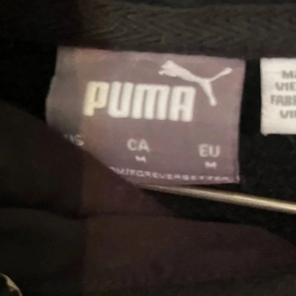 Puma Medium Solid Black Hoodie Pullover - Excellent Condition - Picture 3 of 4
